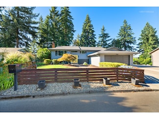 6480 Chessington Ln, Gladstone, OR 97027