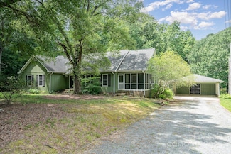 114 Larkfield Dr, Waxhaw, NC 28173