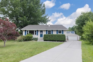3105 Broadlawn Dr, Erie, PA 16506