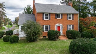 2061 Chase Ave, Waynesboro, VA 22980