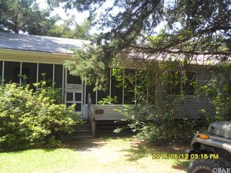 76 Lighthouse Rd, Ocracoke, NC 27960
