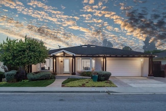 117 Cabrillo St, Capitola, CA 95010