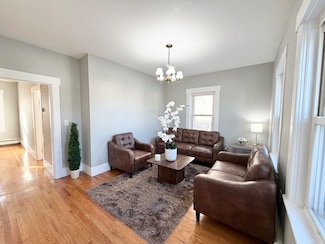 15 Hale St, Fitchburg, MA 01420