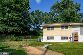 919 Booker Dr, Capitol Heights, MD 20743