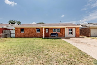 4609 Kemper St, Lubbock, TX 79416