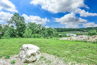 3329 Cody Dr, Jefferson City, MO 65109