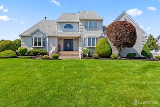 6 Allison Ct, Edison, NJ 08820