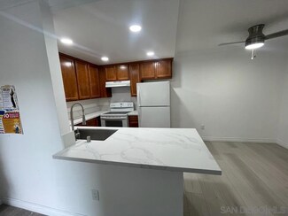 432 Edgehill Ln Unit 91, Oceanside, CA 92054