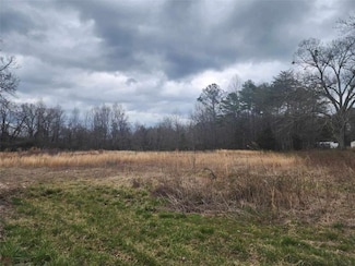 5650 Old Dahlonega Hwy, Murrayville, GA 30564