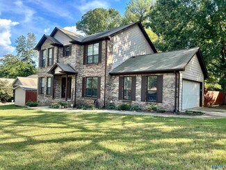 710 Halstead Ct SE, Huntsville, AL 35803