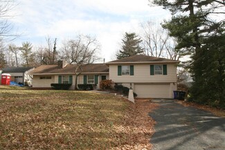 156 Idle Hour Dr, Lexington, KY 40502