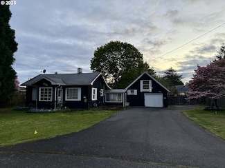 829 NE 107th Ave, Portland, OR 97220