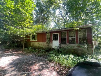 102 Bryden Beach Rd, Tunkhannock, PA 18657