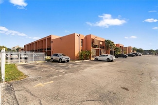 1300 W 47th Place Unit 217B, Hialeah, FL 33012