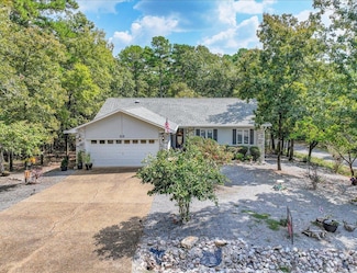 55 Doblez Cir, Hot Springs Village, AR 71909