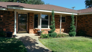 807 Arrah Ave, Friona, TX 79035