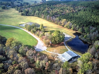 1195 Grady Rd, Rockmart, GA 30153