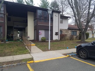 86 Arrowood Rd Unit D, Manalapan, NJ 07726