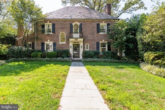 4926 Hillbrook Ln NW, Washington, DC 20016