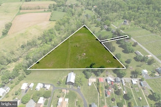 135 Hoffmansville Rd, Barto, PA 19504