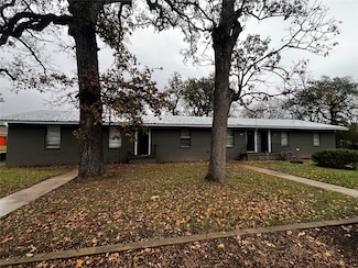 622 N Main St, Grand Saline, TX 75140