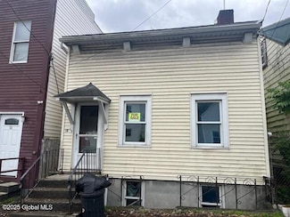 16 Mohawk St, Albany, NY 12204