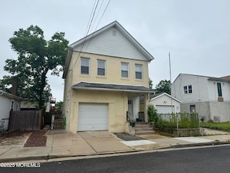 77 Center Ave, Keansburg, NJ 07734