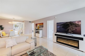 3181 S Ocean Dr Unit 308, Hallandale Beach, FL 33009