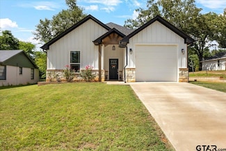 1428 E Travis St, Tyler, TX 75701