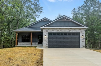 400 Warbler Rd, Brandenburg, KY 40108
