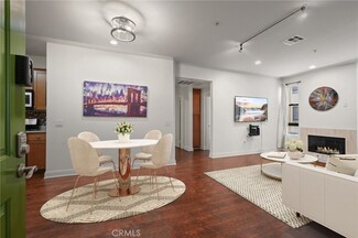 6938 Laurel Canyon Blvd Unit 204, North Hollywood, CA 91605