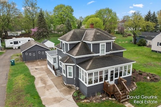 20 W Garfield Ave, Zeeland, MI 49464