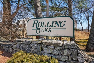 99 Oakwood Ln, Worcester, MA 01604