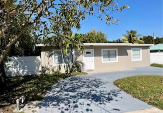 823 Helena Dr, Lake Worth, FL 33461