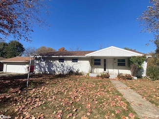 409 Olive St, Farmington, IA 52626