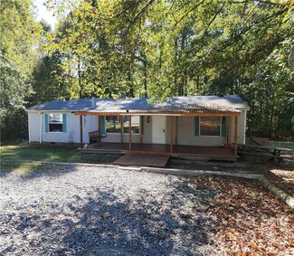 595 Woodglenn Rd, Catawba, SC 29704