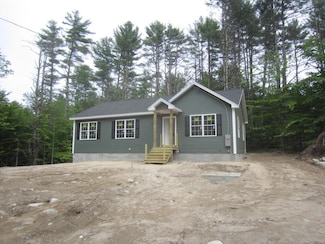 102 Thomas Dr, Wakefield, NH 03872