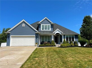 51 Burbank Dr, Orchard Park, NY 14127