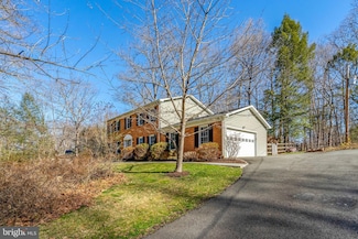8012 Stillbrooke Rd, Manassas, VA 20112