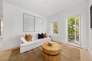 186 Clinton St Unit 4B, Brooklyn Heights, NY 11201