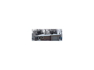 7026 Barkley St, Overland Park, KS 66204