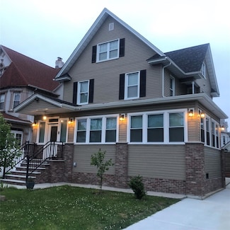 86-07 105th St, Richmond Hill, NY 11418