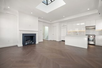 112 Myrtle St Unit PH, Boston, MA 02114