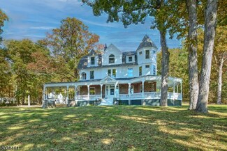211 Mountainside Rd, Mendham, NJ 07945