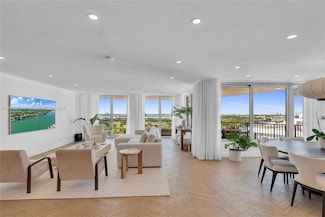 5660 Collins Ave Unit 18D, Miami Beach, FL 33140