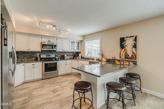 3024 Manitoba Ln, Bismarck, ND 58503