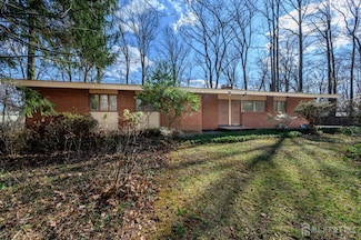 38 Heather Ln, Colonia, NJ 07067