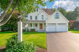 42 Woodspell Rd, Scarborough, ME 04074