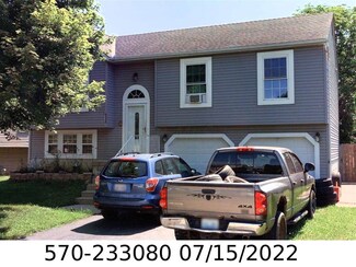 1460 Pine Wild Dr, Columbus, OH 43223