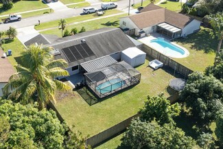 111 Malaga St, Royal Palm Beach, FL 33411